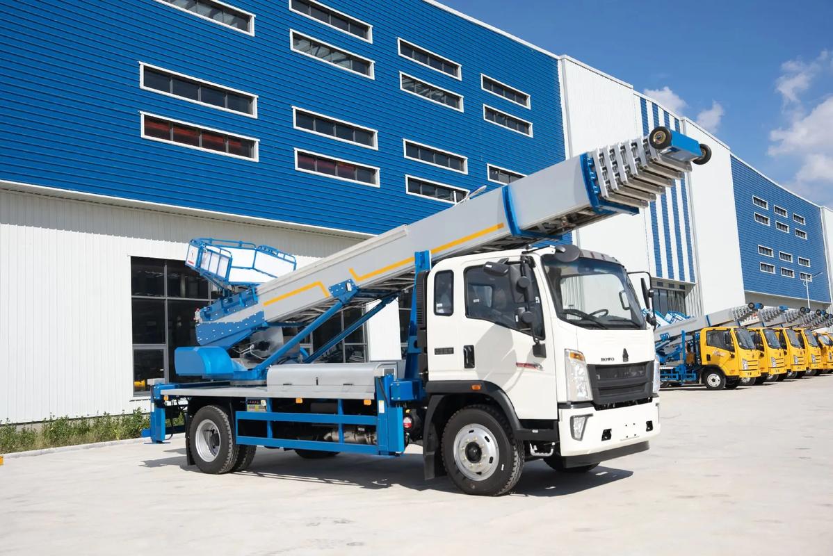 铜陵义安出租云梯车高空作业车 建筑垃圾搬运